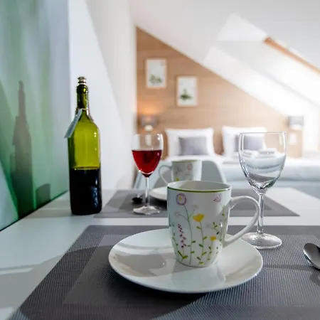 Botanica Bed & Breakfast *