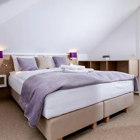 Botanica Bed & Breakfast *