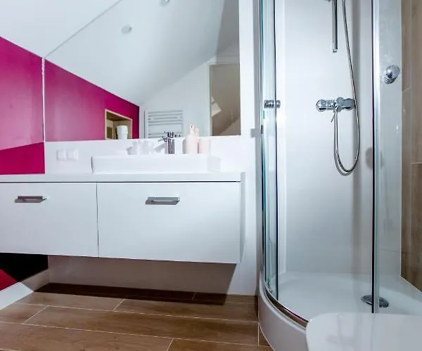 Botanica Bed & Breakfast *