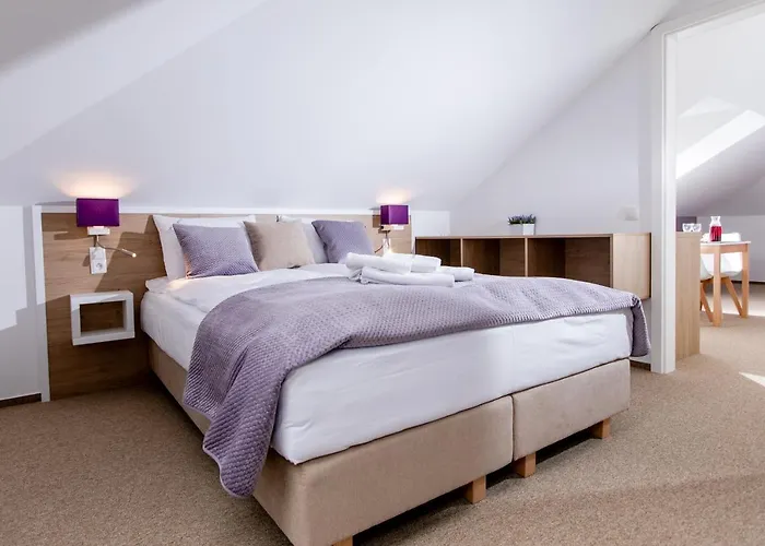 Botanica Bed & Breakfast *